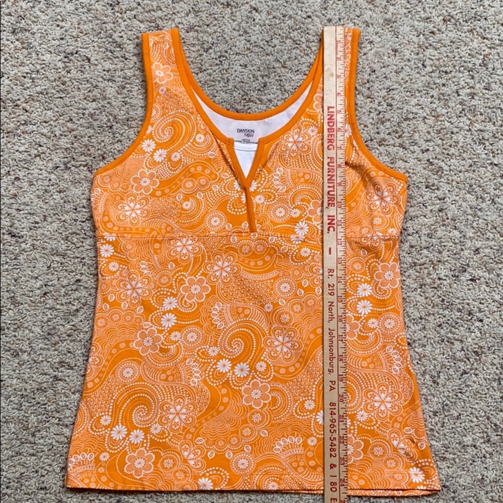 Women’s L 12/14 Danskin Now workout tank top. - Picture 3 of 5